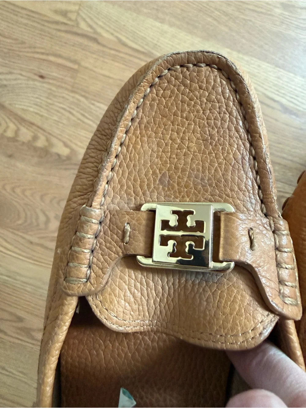 Tory Burch tan leather flats 10.5